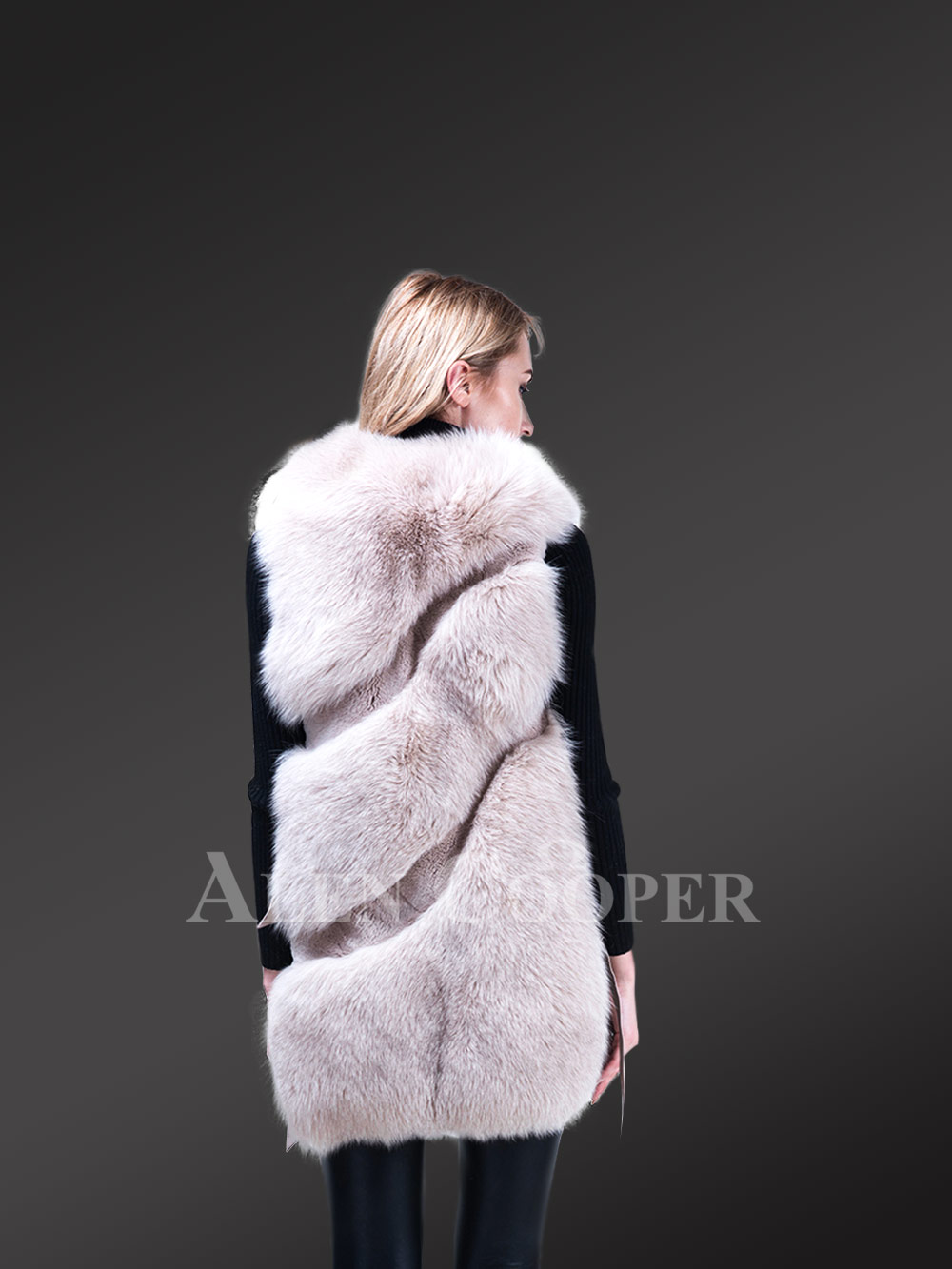 Download Women's stylish real fox fur mid-length winter vest with ...